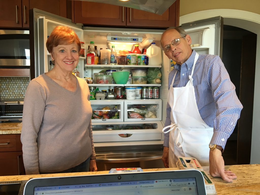 Barbara et Grégory Koppe, ex-président de l'Alliance Française, mes hôtes m'ont accueilli ce dimanche matin par le traditionnel brunch américain et le fameux Bluddy Mary...