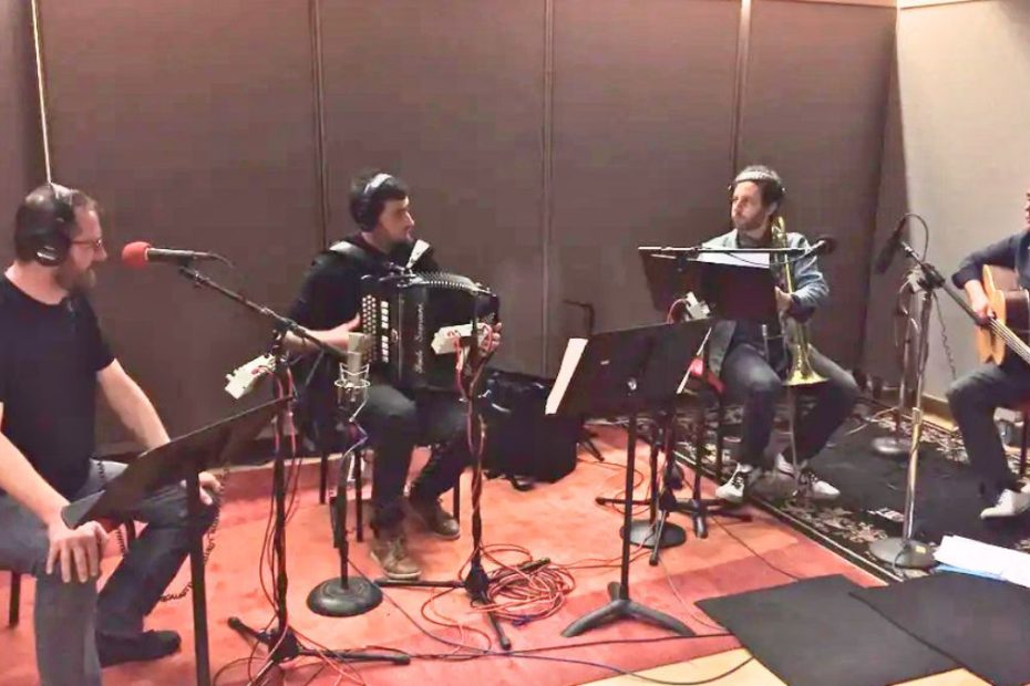 Troisième étape; Chicago (Jour 2) Radio de Chicago